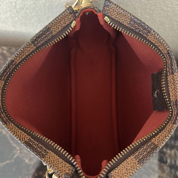 Louis Vuitton Damier Ebene Trousse Make Up Bag Mini Pochette - Picture 7 of 15